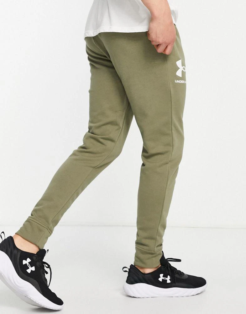 商品Under Armour|Under Armour Rival terry jogger in khaki,价格¥235,第2张图片详细描述