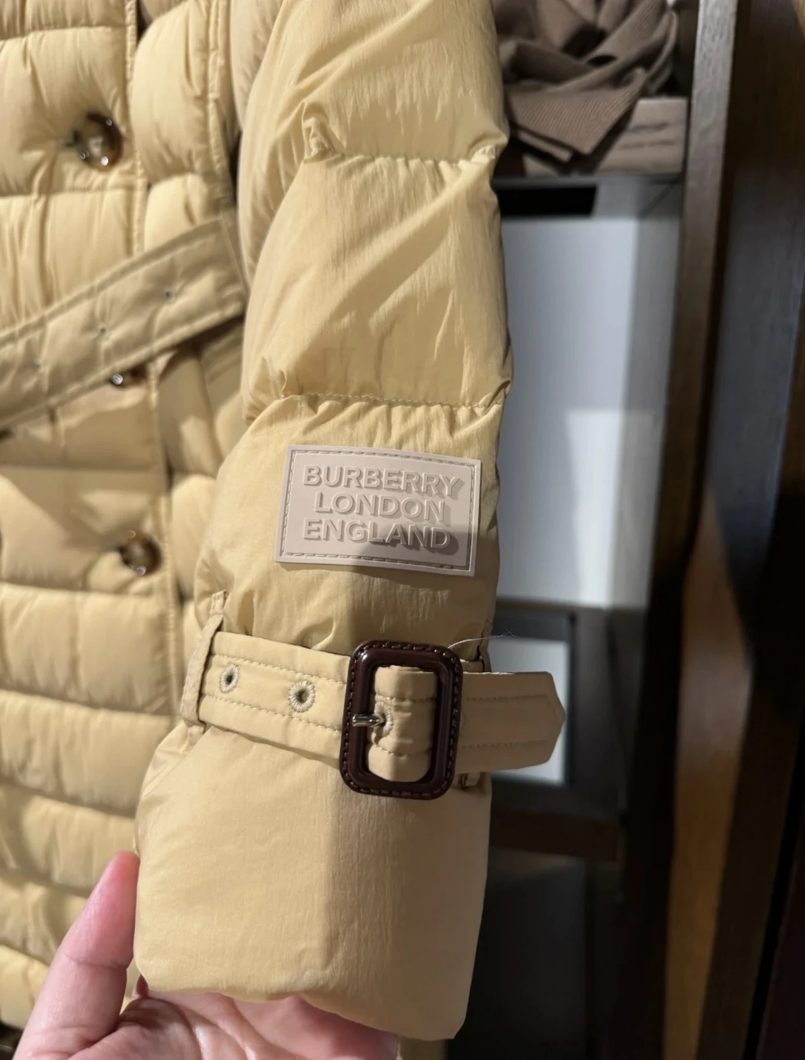 Burberry博柏利 纯色连帽双排扣长款羽绒服 女款 黄色80720851 商品