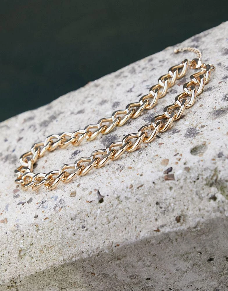 商品ASOS|ASOS DESIGN necklace with 17mm curb chain links in gold tone,价格¥38,第3张图片详细描述
