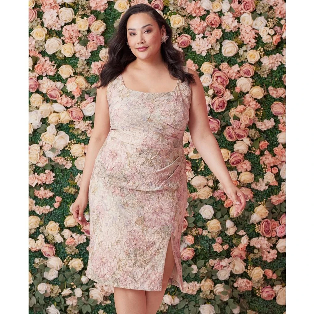 Plus Size Floral-Print Textured Sheath Dress 商品