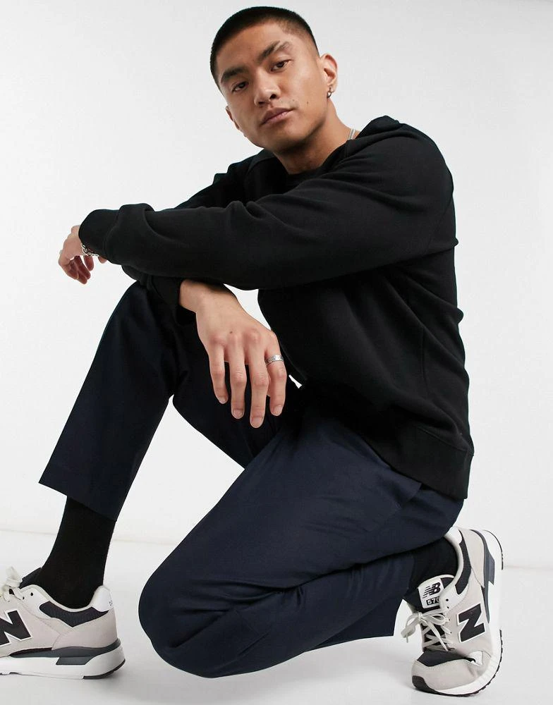 商品Burton Menswear|Burton Menswear tapered trousers with elasticated waistband in navy,价格¥177,第4张图片详细描述
