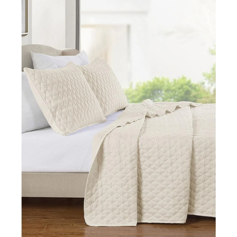 Diamond Stitched 3 Piece Quilt Set 商品