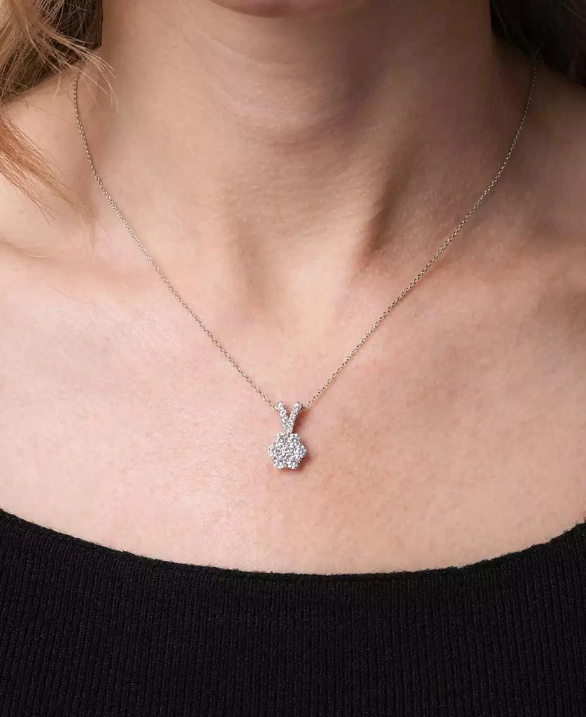 商品Macy's|Diamond Flower Cluster Pendant Necklace (1 ct. t.w.) in 14k White Gold, 16" + 4" extender, Created for Macy's,价格¥17367,第2张图片详细描述