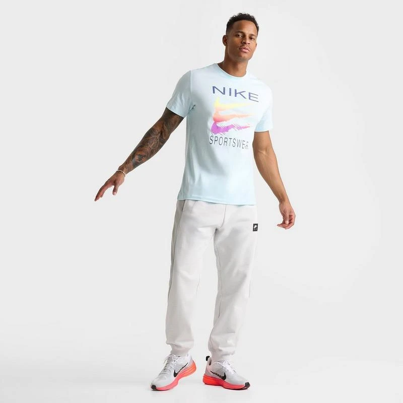 Men's Nike Sportswear Triple Swoosh T-Shirt 商品