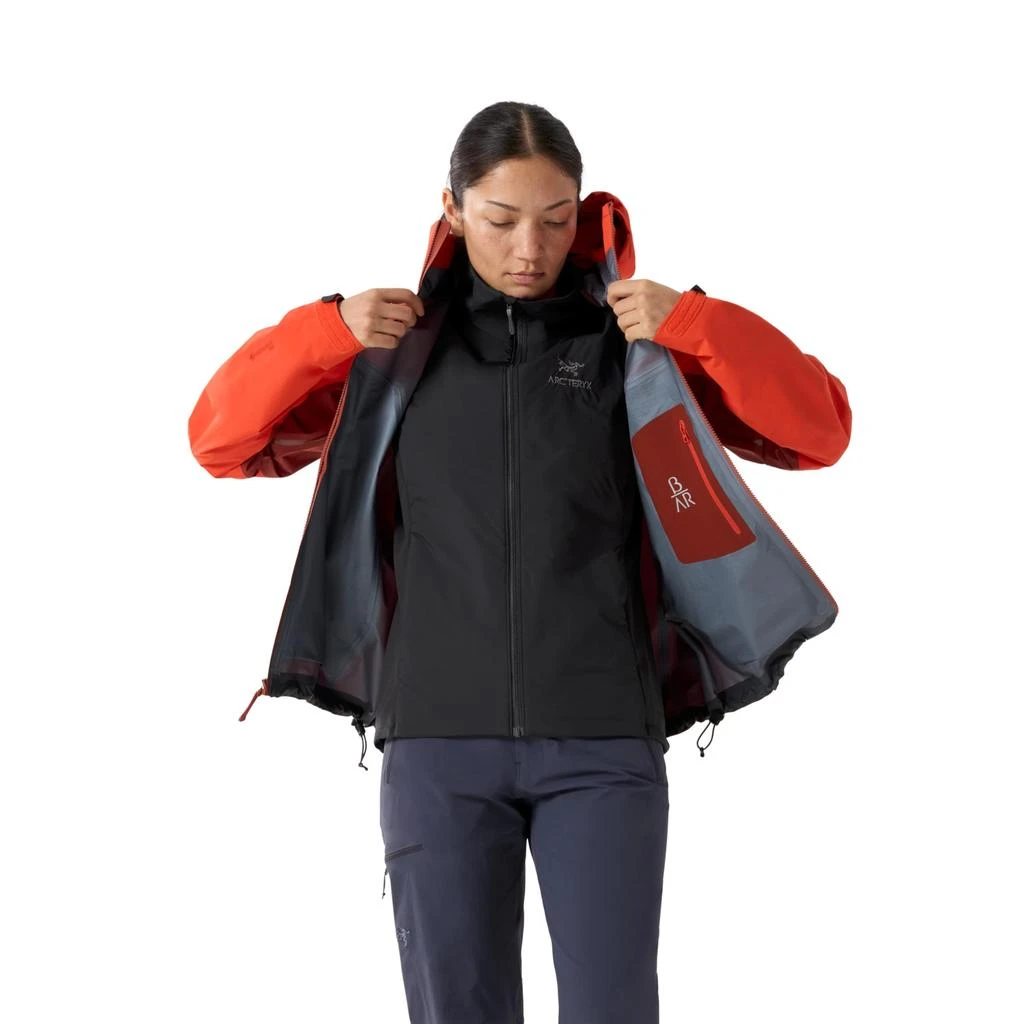 商品Arc'teryx|Arc'teryx Atom Jacket Women's | Warm Yet Lightweight Synthetically Insulated Hiking Jackets for Women,价格¥1663,第4张图片详细描述