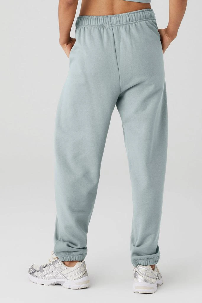 商品Alo|Accolade Sweatpant - Cosmic Grey,价格¥879,第3张图片详细描述