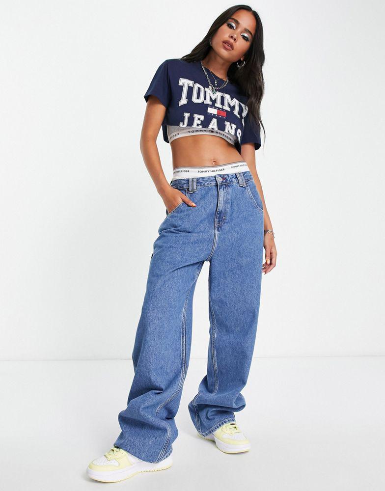 商品Tommy Jeans|Tommy Jeans x ASOS exclusive collab cropped logo t-shirt in navy,价格¥301,第6张图片详细描述