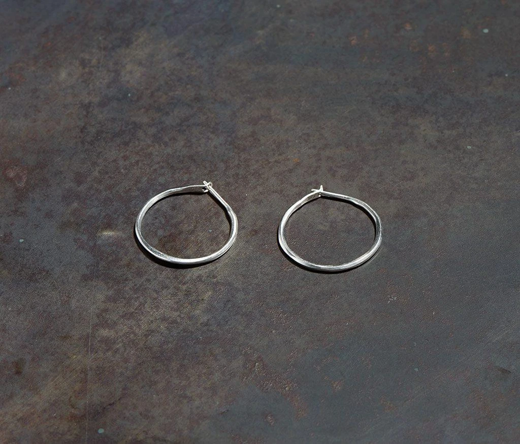 商品WERKSTATT MUNCHEN|WERKSTATT MUNCHEN HOOP EARRINGS FINE HAMMERED M4512,价格¥1802,第1张图片