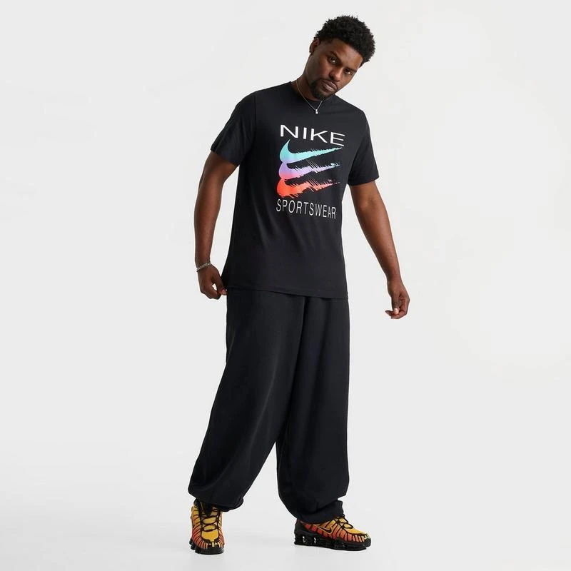 商品NIKE|Men's Nike Sportswear Triple Swoosh T-Shirt,价格¥88,第2张图片详细描述