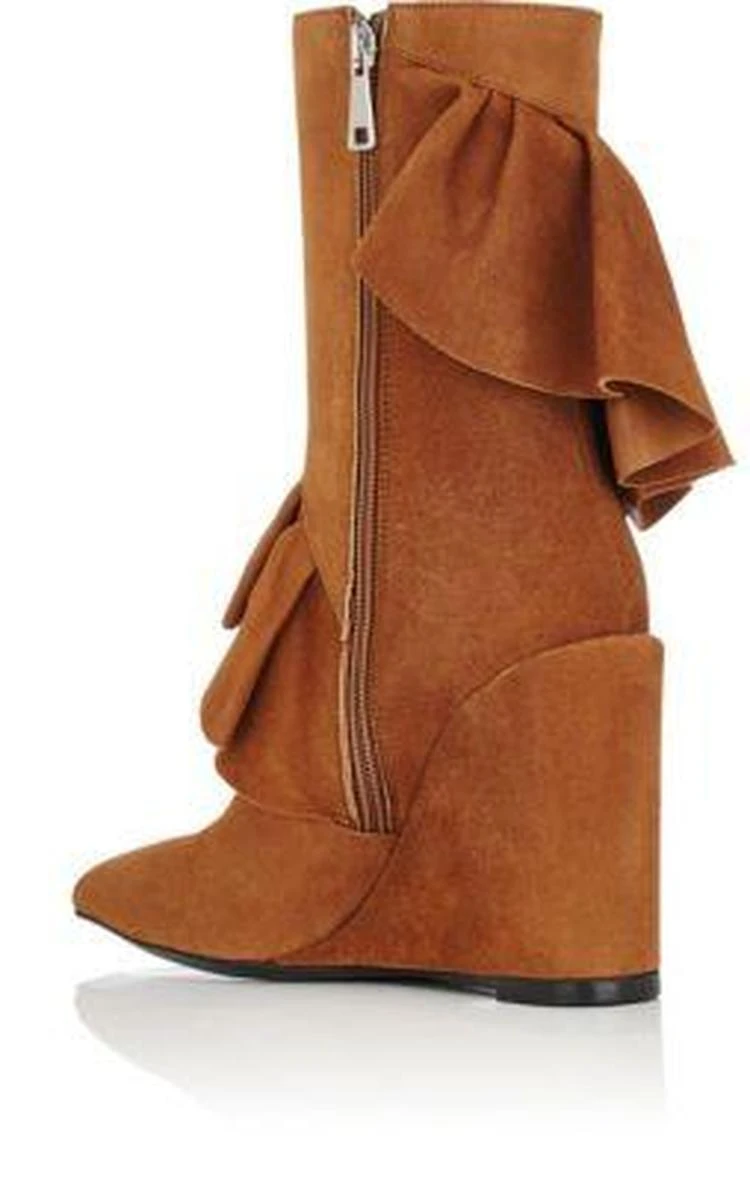 商品JW Anderson|Ruffled-Trim Suede Ankle Boots,价格¥3861,第3张图片详细描述