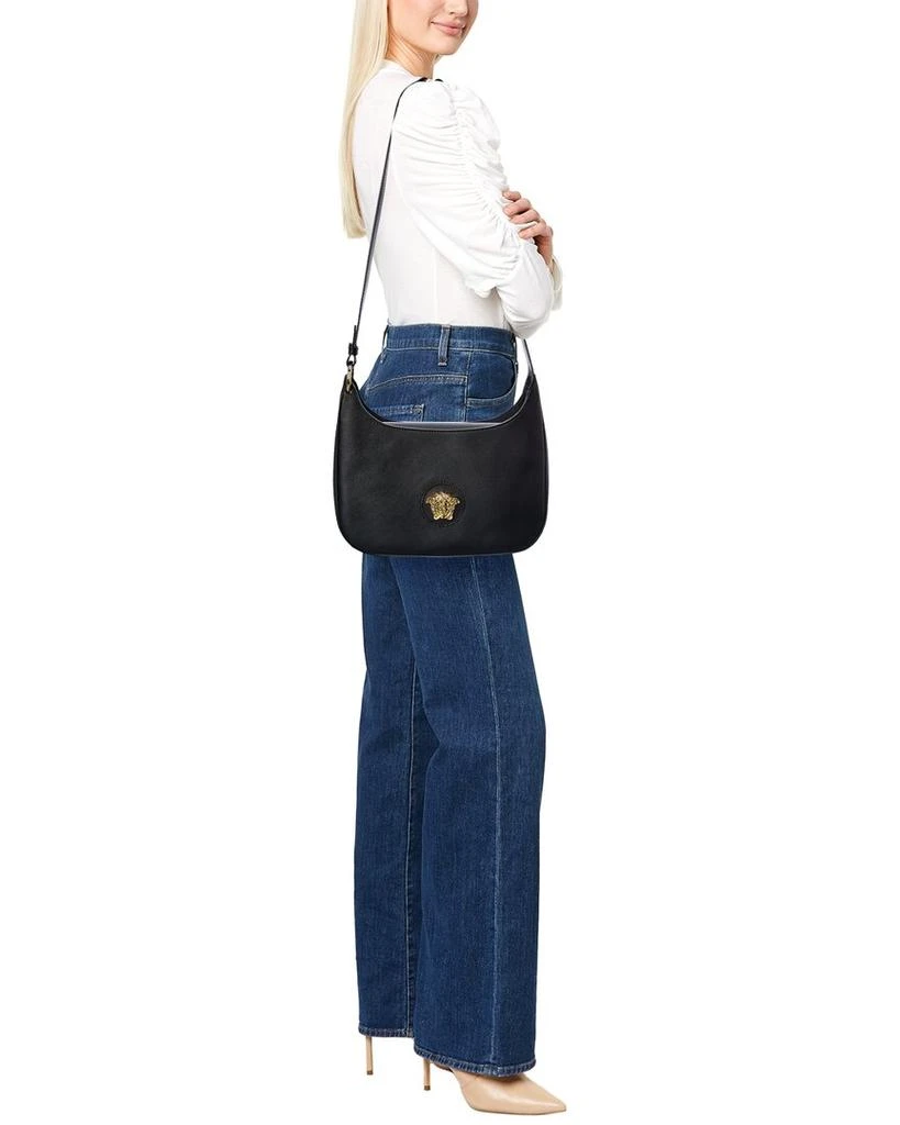 商品Versace|Versace La Medusa Medium Leather Hobo Bag,价格¥8790,第4张图片详细描述