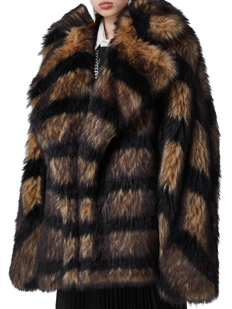 商品Burberry|Striped Faux Fur Coat,价格¥36618,第4张图片详细描述