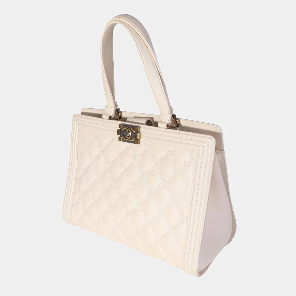 商品[二手商品] Chanel|Chanel White Leather Large Boy Shopping Tote Bag ,价格¥28450,第2张图片详细描述