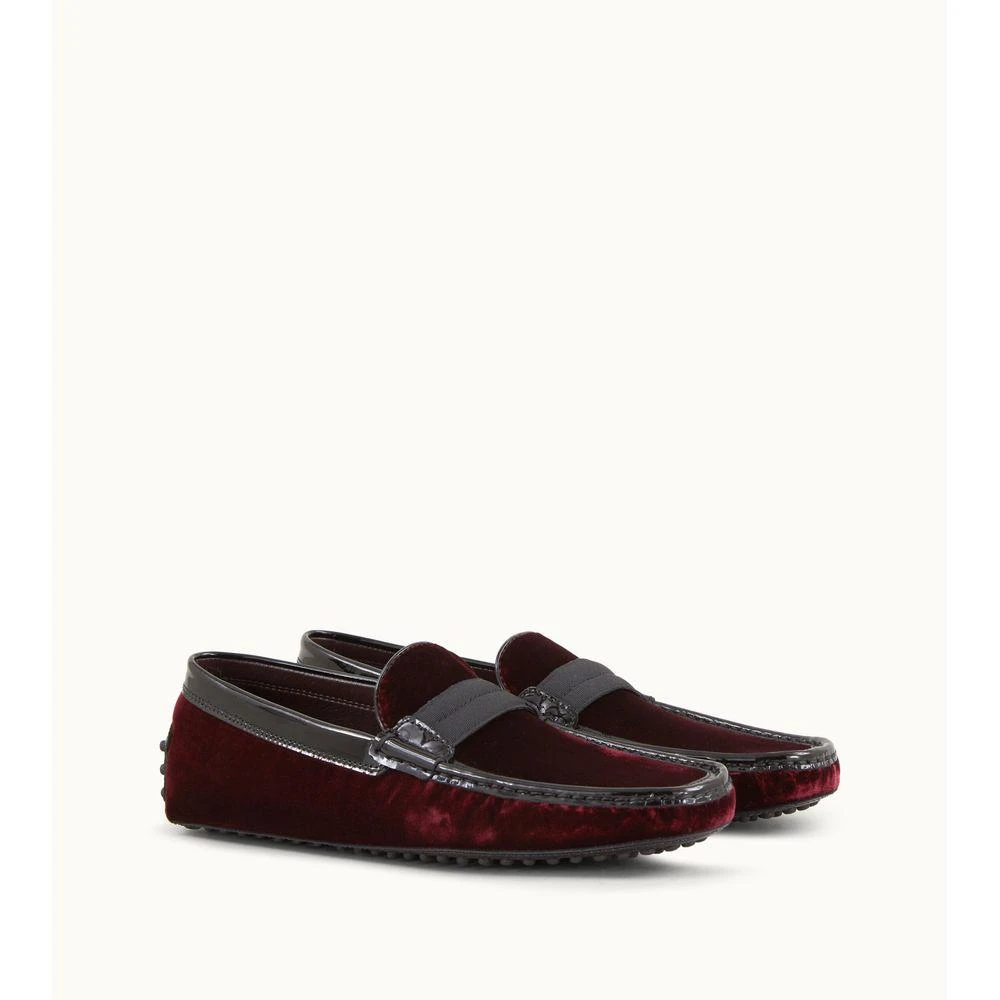 商品Tod's|Gommino Driving Shoes in Velvet,价格¥1272,第2张图片详细描述