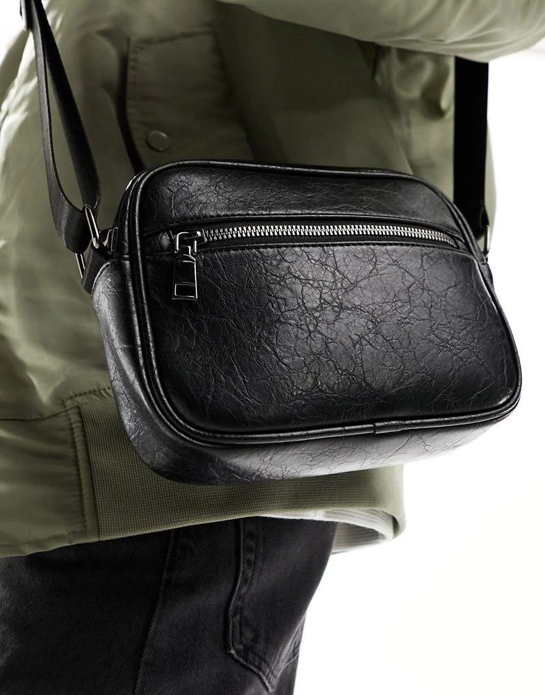 商品My Accessories|My Accessories texture PU crossbody camera bag in black,价格¥123,第3张图片详细描述