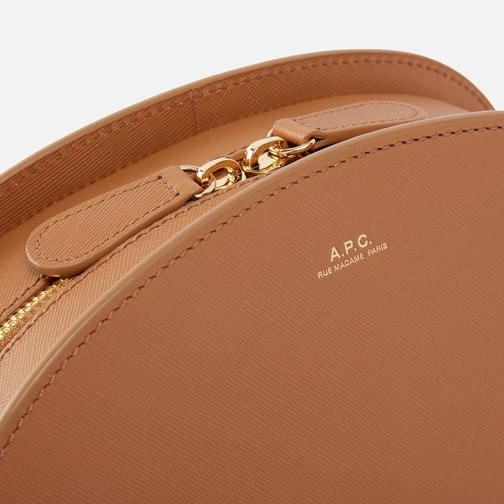 商品A.P.C.|A.P.C. Demi-Lune Leather Shoulder Bag,价格¥2477,第4张图片详细描述