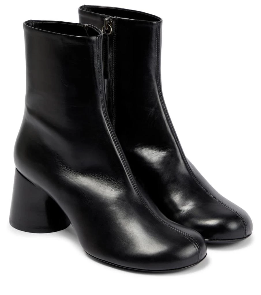 商品Khaite|Admiral leather ankle boots,价格¥5474,第1张图片
