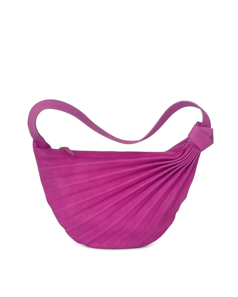 商品Sabrina Zeng|Chiaroscuro Hammock Sling Bag Magenta,价格¥2605,第2张图片详细描述