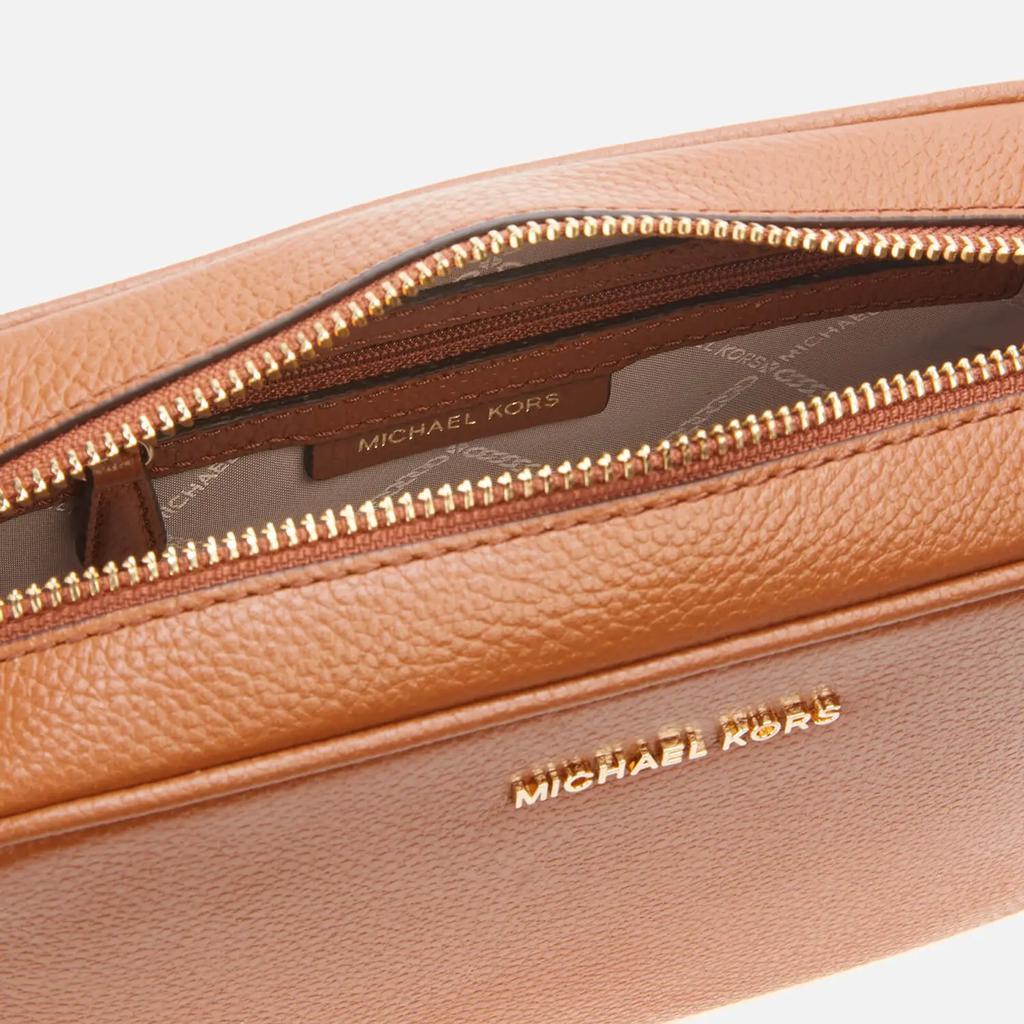 商品Michael Kors|MICHAEL Michael Kors Women's Jet Set Medium Camera Bag - Luggage,价格¥1676,第6张图片详细描述