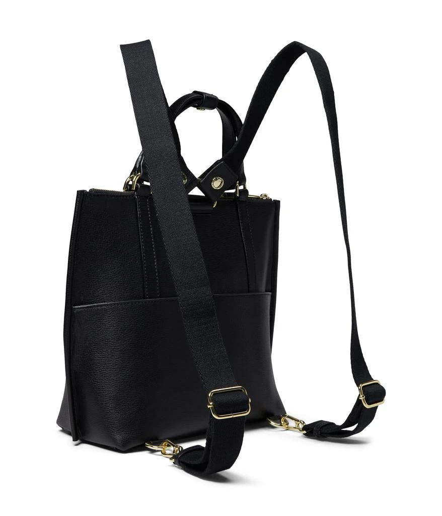 商品Karl Lagerfeld Paris|Simone Backpack,价格¥579,第2张图片详细描述