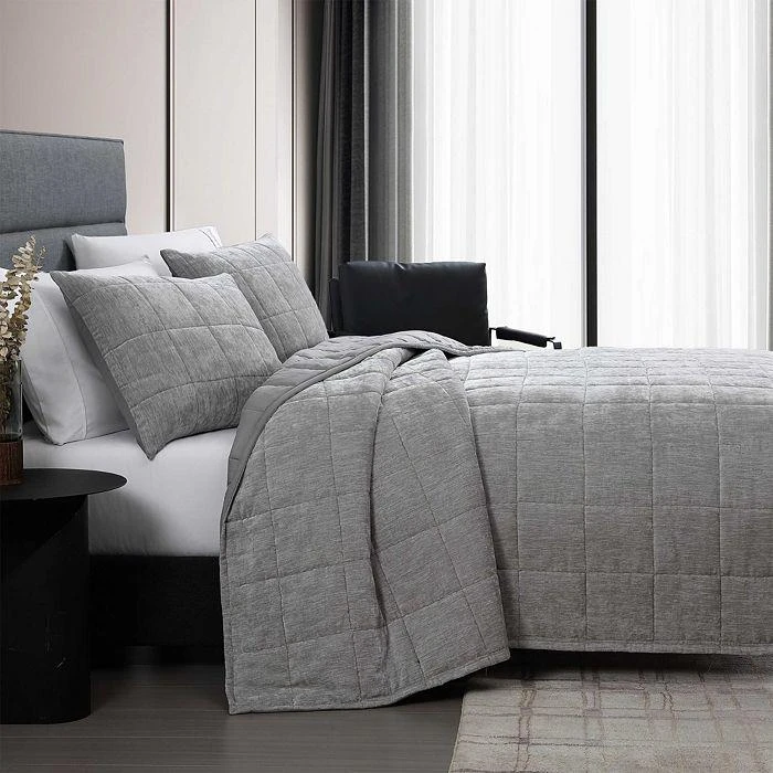 商品Vera Wang|Chenille Box Solid 3 Piece Quilt Set,价格¥964,第3张图片详细描述
