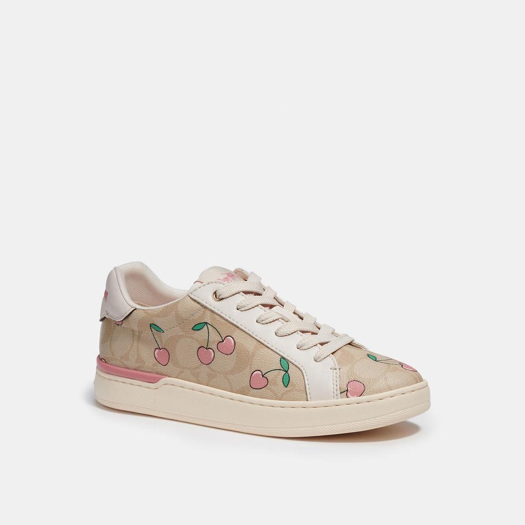 Coach Outlet Clip Low Top Sneaker In Signature Canvas With Heart Cherry Print商品第1张图片规格展示