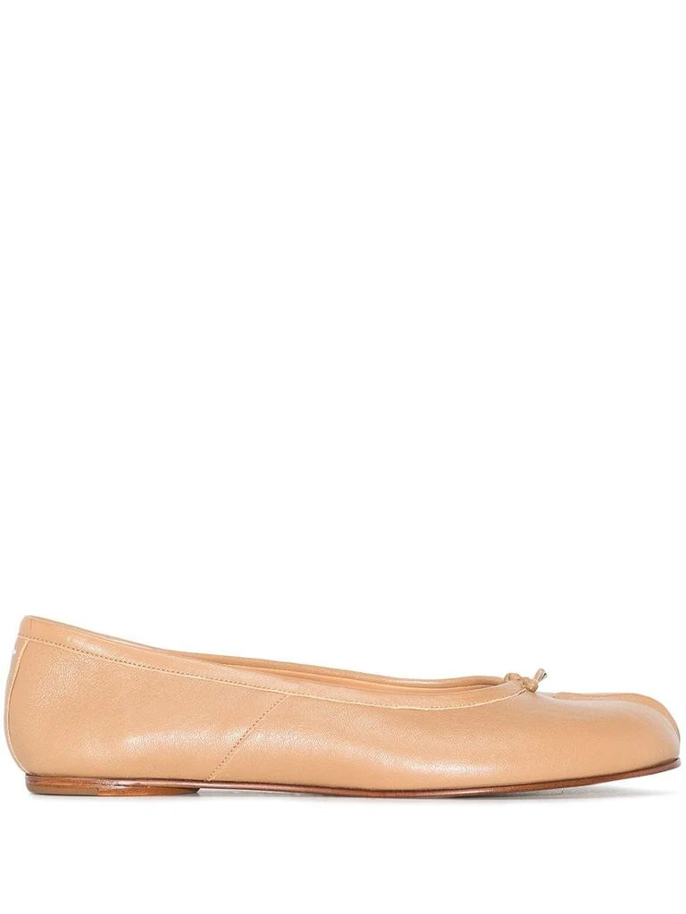 商品MAISON MARGIELA|MAISON MARGIELA WOMEN CALFSKIN TABI BALLET FLATS,价格¥5812,第1张图片