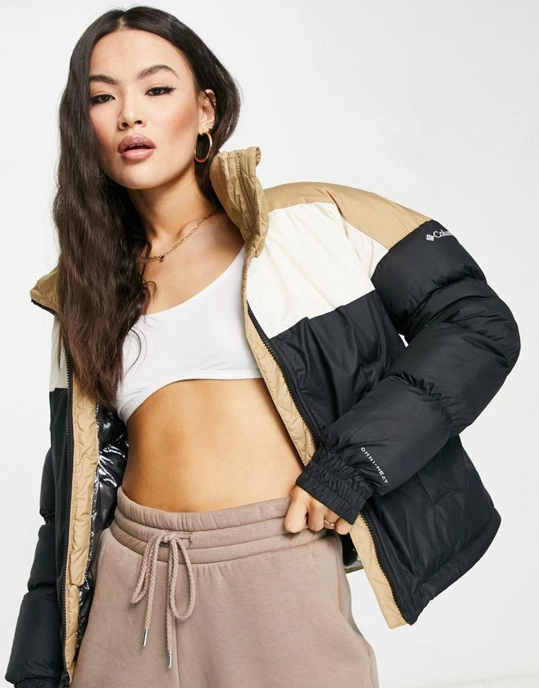 商品Columbia|Columbia Pike Lake cropped puffer jacket in black/beige,价格¥1140,第1张图片