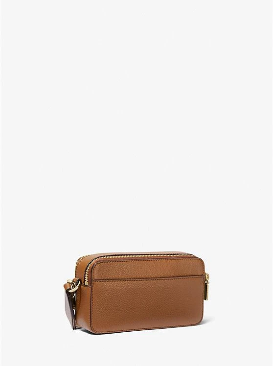 商品Michael Kors|Jet Set Small Pebbled Leather Double Zip Camera Bag,价格¥1318,第3张图片详细描述