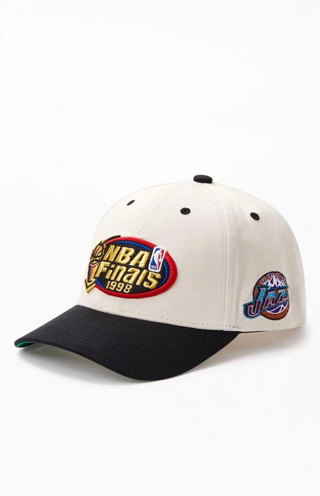 商品Mitchell and Ness|1998 NBA Finals Snapback Hat,价格¥179,第2张图片详细描述