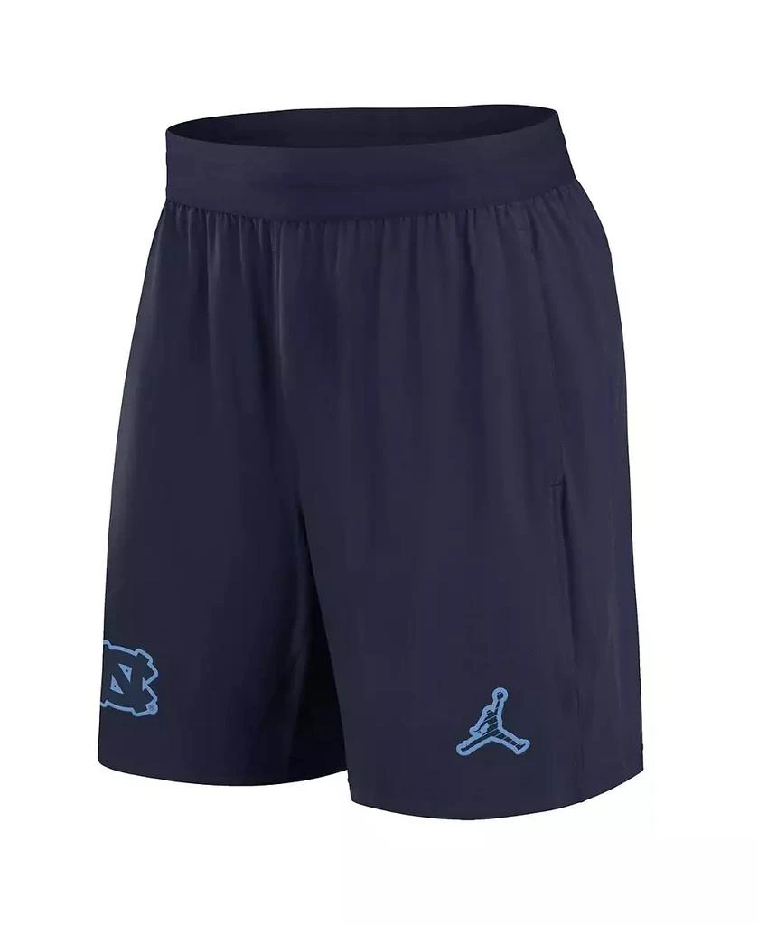 商品Jordan|Men's Navy North Carolina Tar Heels 2024 Sideline Performance Shorts,价格¥395,第4张图片详细描述