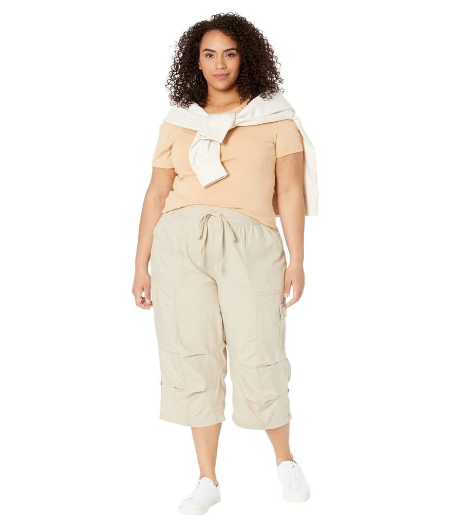 商品Tommy Hilfiger|Plus Size Crop Cargo Pants,价格¥240,第4张图片详细描述