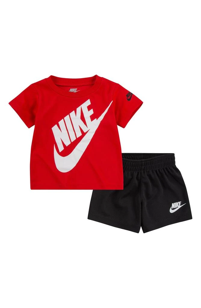 商品NIKE|Futura T-Shirt & Shorts Set,价格¥92,第1张图片详细描述