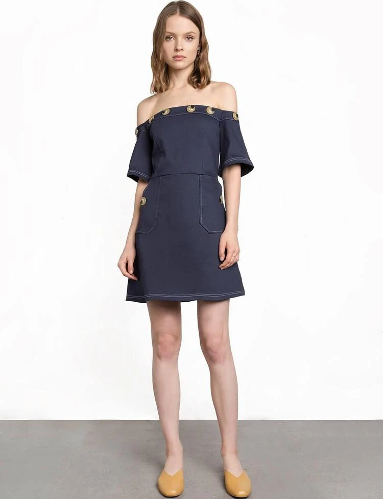 商品Pixie Market|Leah Navy Button Off The Shoulder Dress,价格¥941,第3张图片详细描述