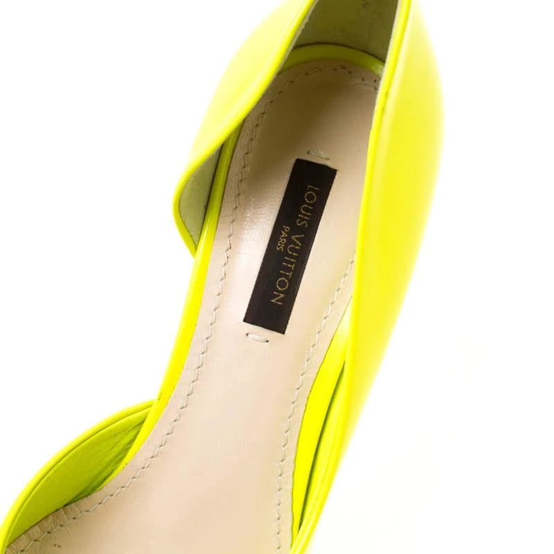 Louis Vuitton Flourescent Leather Pointed Toe D'orsay Pumps Size 36 商品
