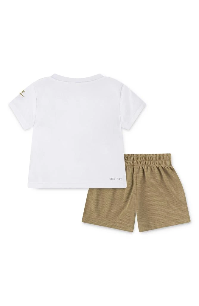 Futura T-Shirt & Shorts Set 商品