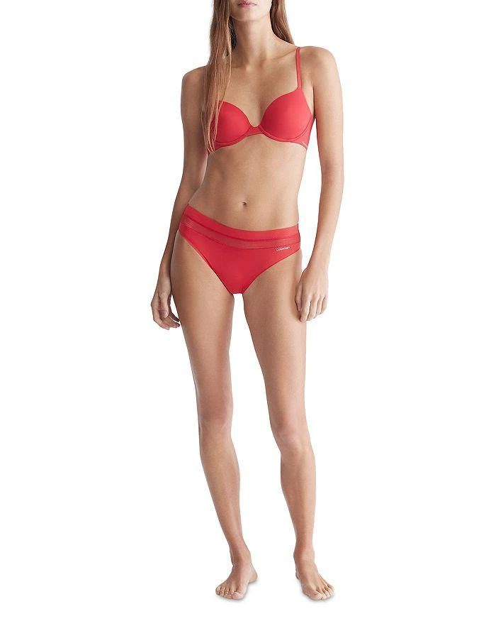 商品Calvin Klein|Infinite Flex Lightly Lined Demi Bra,价格¥253,第4张图片详细描述
