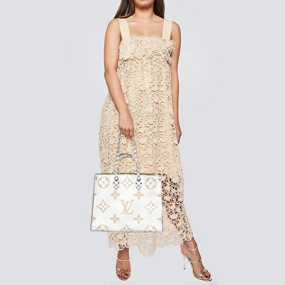 商品[二手商品] Louis Vuitton|Louis Vuitton Multicolor Monogram Giant Canvas Onthego GM Bag,价格¥16743,第2张图片详细描述