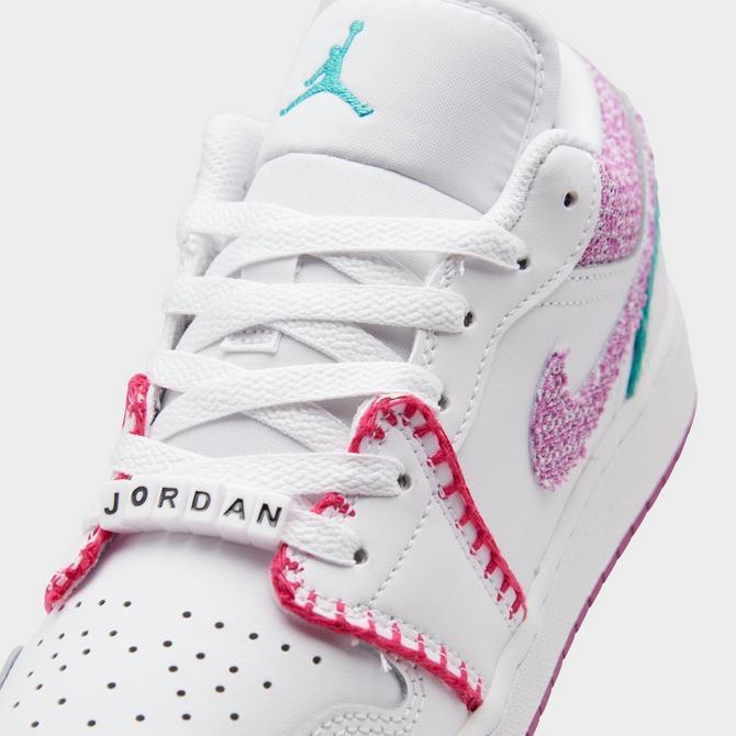 商品Jordan|Girls' Big Kids' Air Jordan 1 Low SE Casual Shoes,价格¥700,第5张图片详细描述