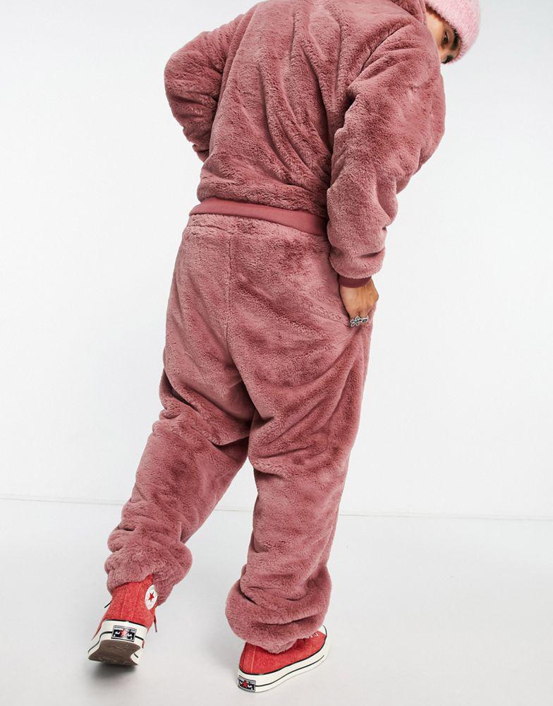ASOS DESIGN oversized joggers in pink faux fur商品第3张图片规格展示