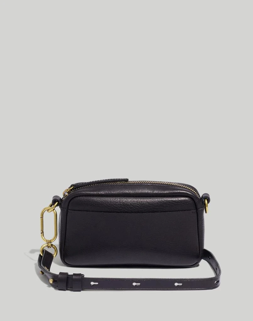 商品Madewell|The Leather Carabiner Mini Crossbody Bag,价格¥558,第1张图片