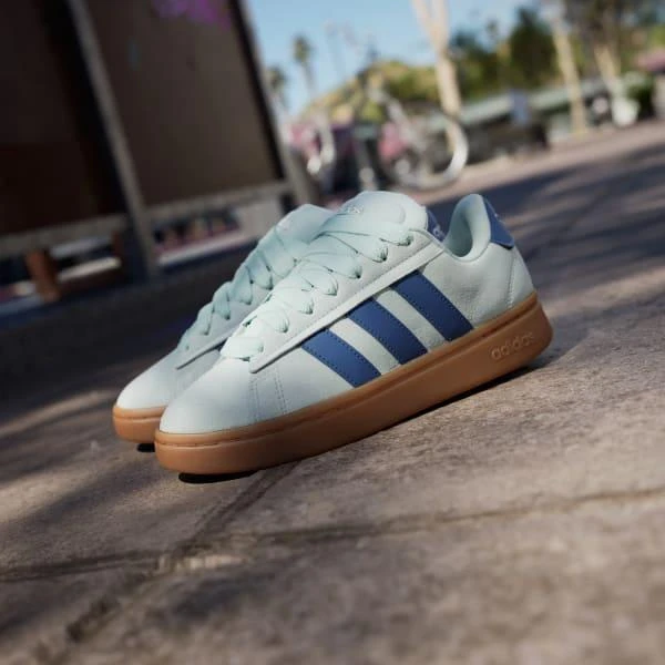 Grand Court Alpha Shoes 商品
