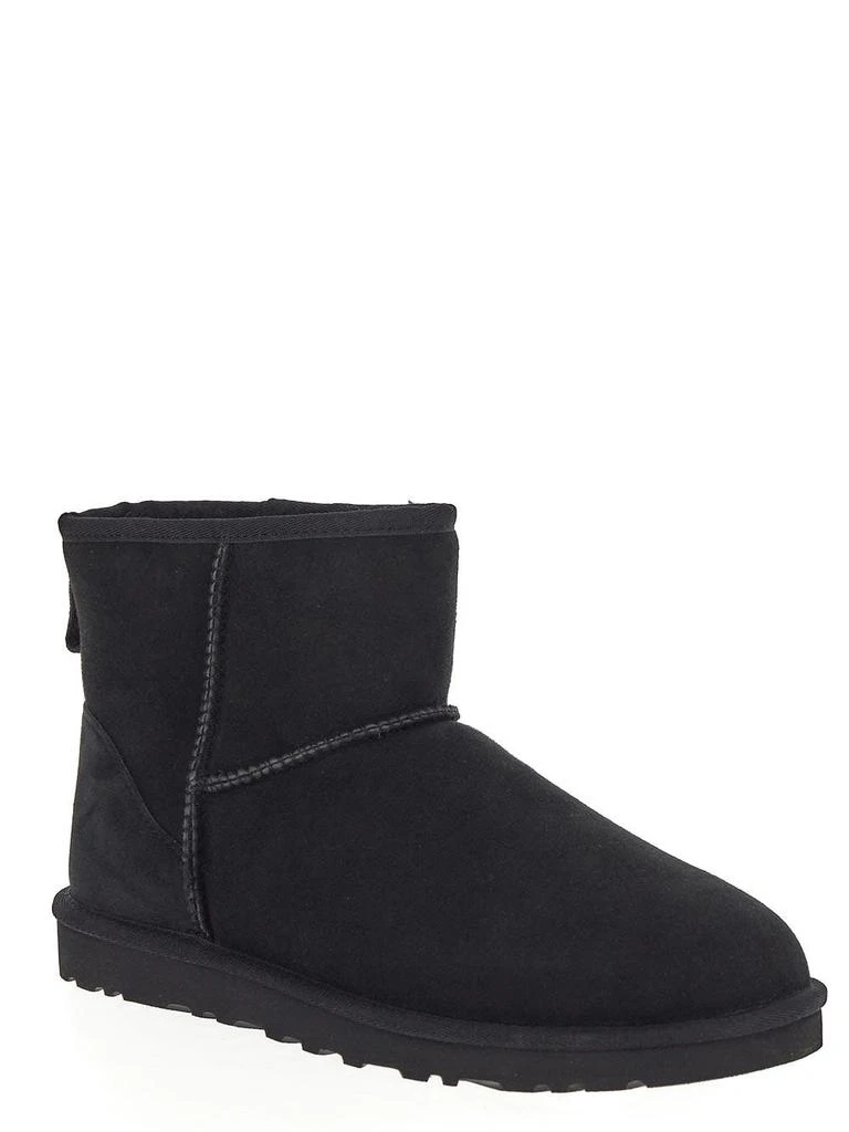 商品UGG|Classic Mini Boot,价格¥1419,第2张图片详细描述