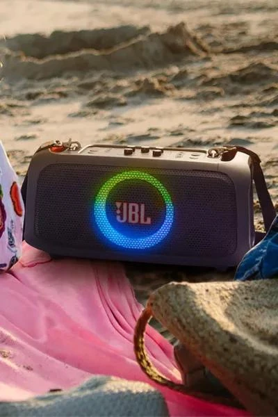 商品JBL|JBL PartyBox On-The-Go Water Resistant Speaker + Microphone,价格¥2266,第2张图片详细描述