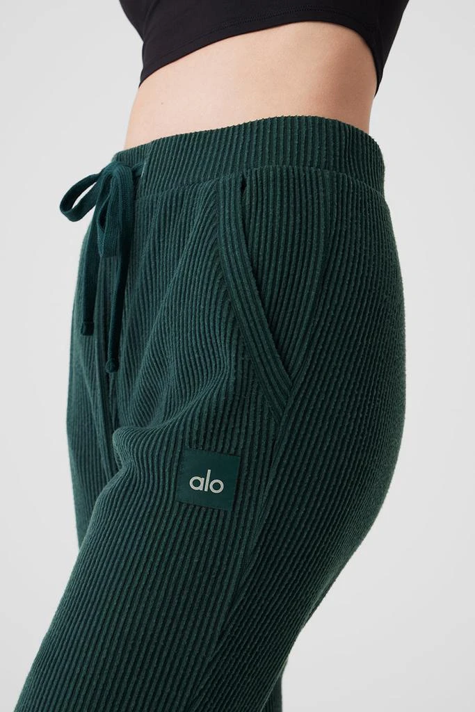 商品Alo|Muse Sweatpant - Midnight Green,价格¥805,第5张图片详细描述
