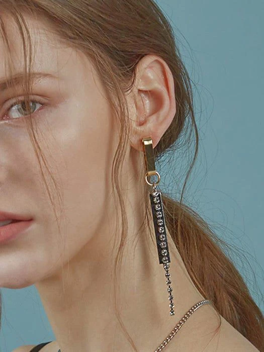 商品803STUDIO|Crystal Bar Drop Earring,价格¥462,第1张图片