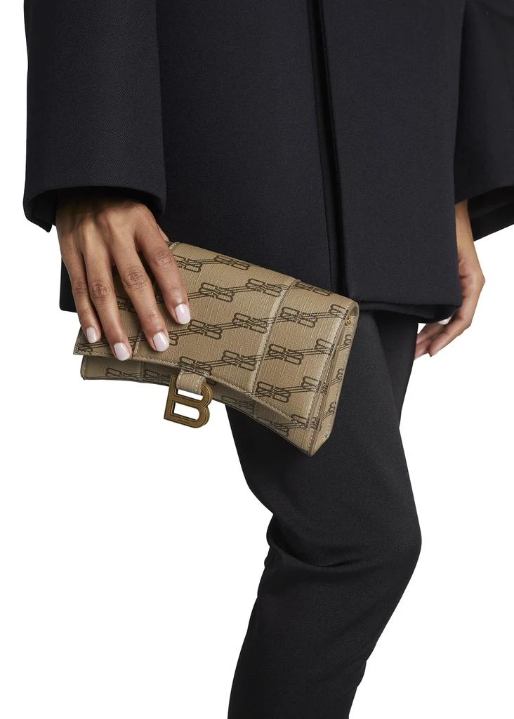 商品Balenciaga|Hourglass Monogram Wallet on Chain,价格¥11321,第5张图片详细描述