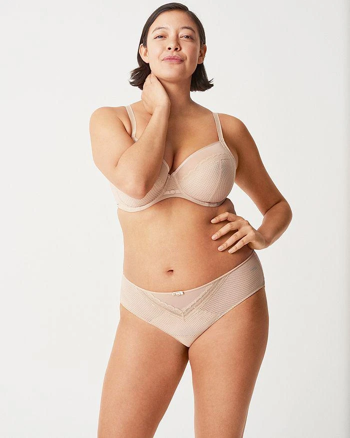Parisian Allure Unlined Convertible Plunge Underwire Bra 商品