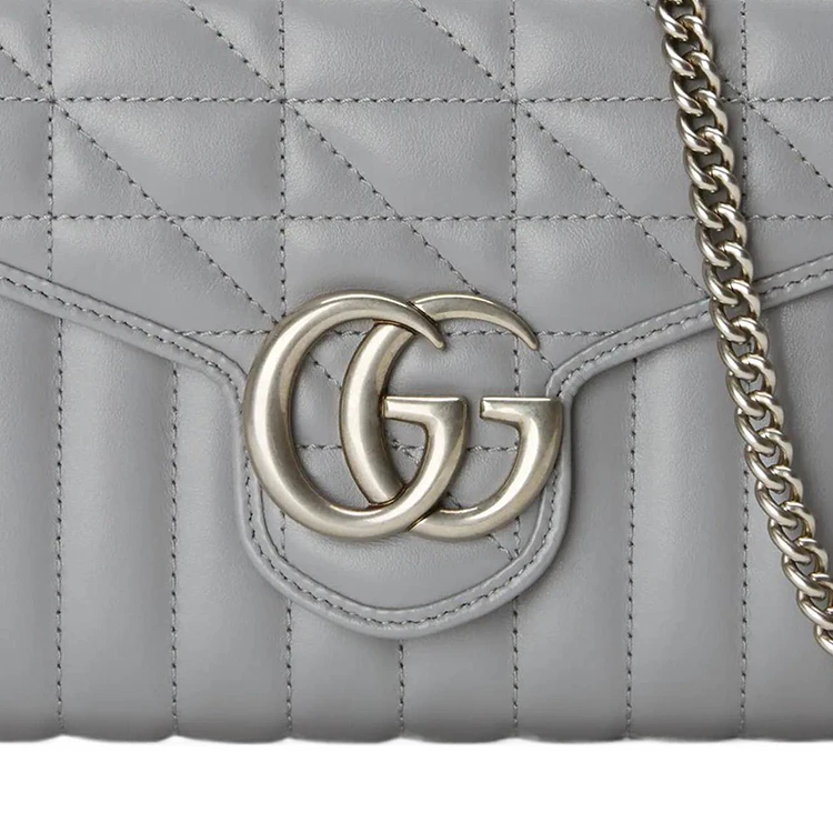 商品[国内直发] Gucci|古驰 GG Marmont系列 马蒙银标磨砂Logo竖条斜纹链条 绗缝皮革 信封包单肩斜挎包 迷你 女款 灰色,价格¥11971,第9张图片详细描述