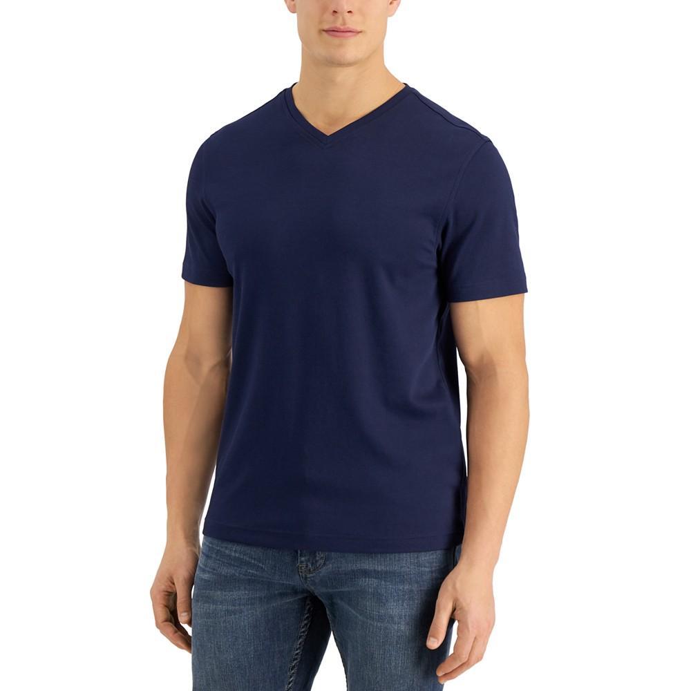 商品Alfani|Men's Relaxed Fit Supima Blend V-Neck T-Shirt, Created for Macy's,价格¥179,第3张图片详细描述